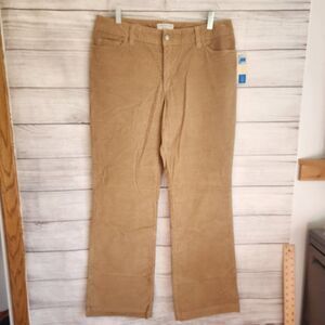 Covington womans stretch size 14 khaki NWT cotton blend Velvet Style pants
